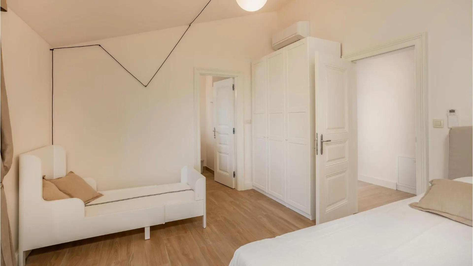4 Bedroom Nice Home In Barbat Barbat na Rabu 0*,