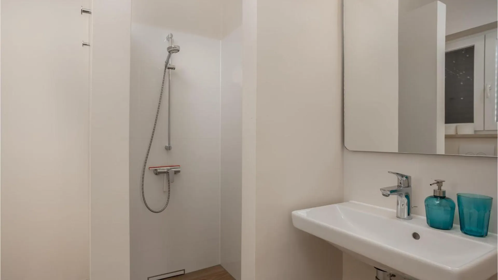 4 Bedroom Nice Home In Barbat Barbat na Rabu Croatia