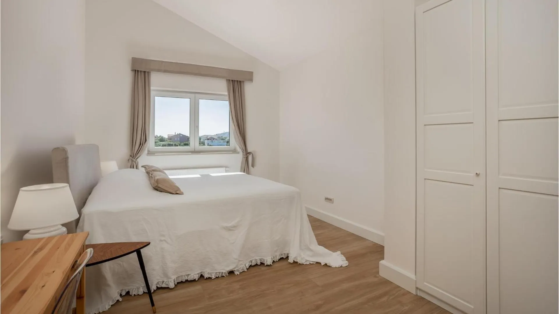 Holiday home 4 Bedroom Nice Home In Barbat Barbat na Rabu